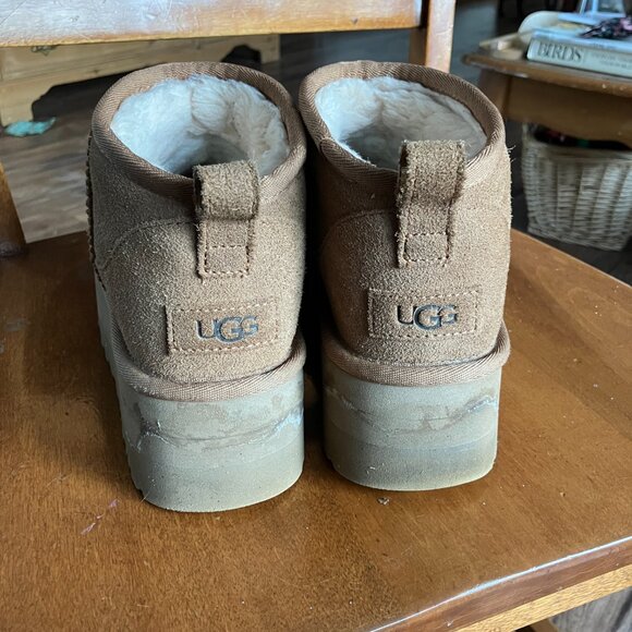 Ugg Ultra Mini Platform Boot size 7 - Picture 5 of 7